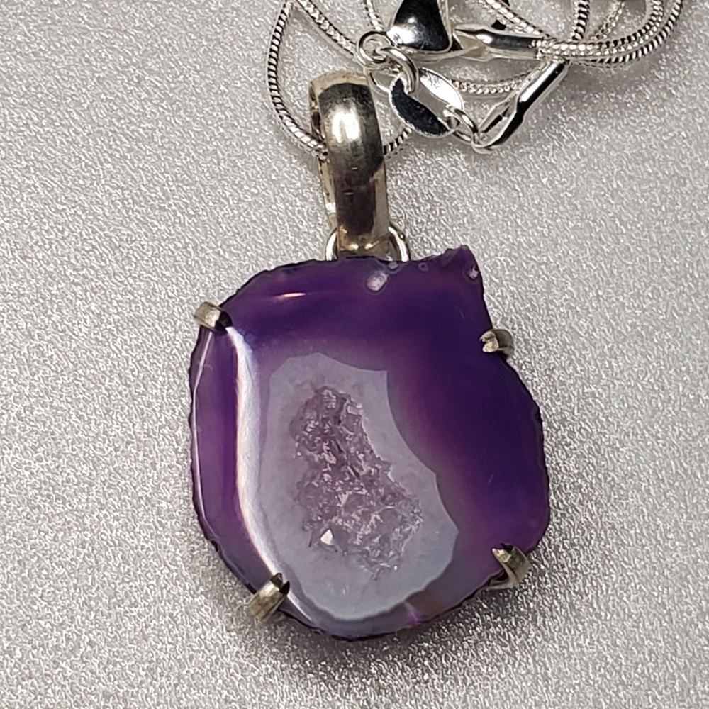 NEW Sliced Purple Colored Agate Pendant - Picture 1 of 6